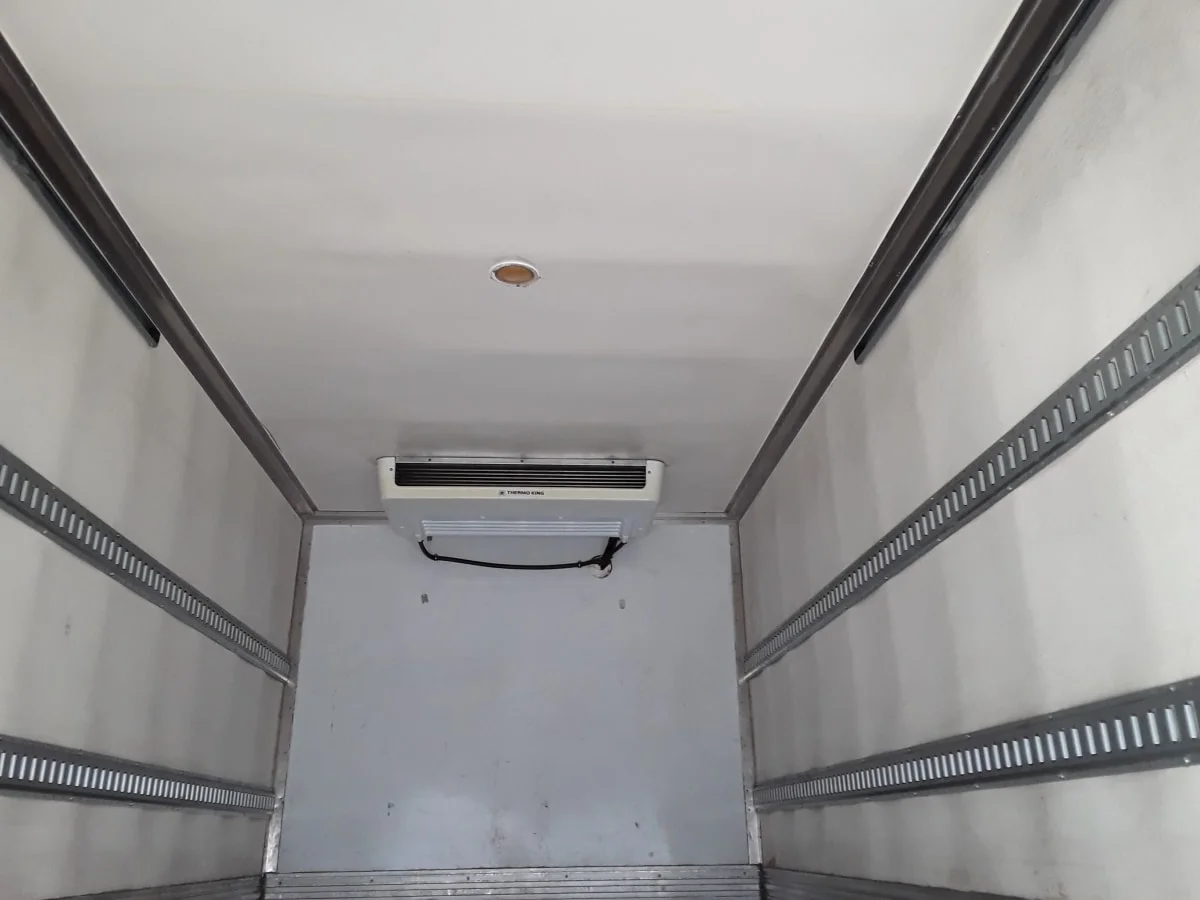 2018 Isuzu NQR - image 9