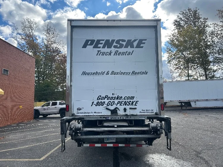 2022 Freightliner M2 106 in Middlefield, OH — photo 7
