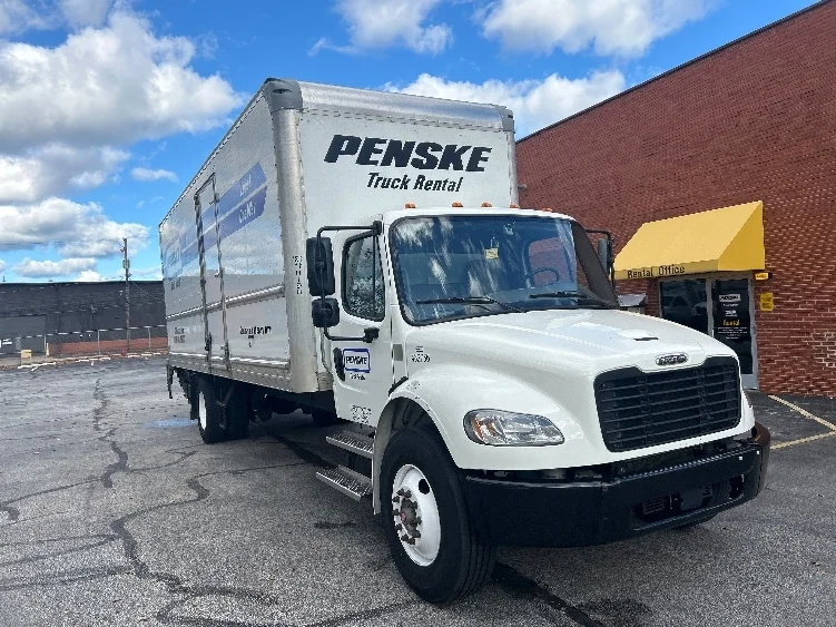 2022 Freightliner M2 106 in Middlefield, OH