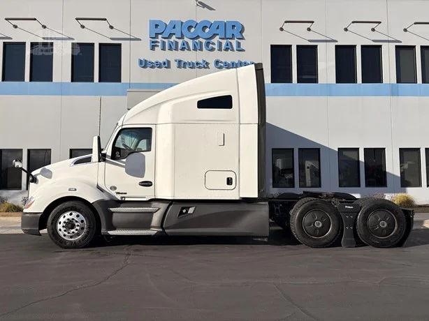 2021 Kenworth T680 - image 8