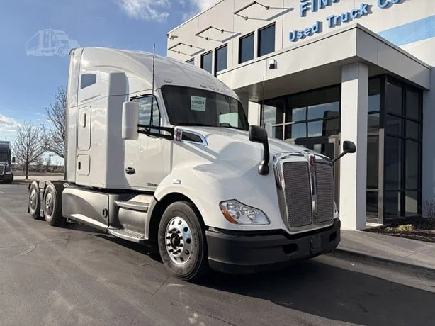 2021 Kenworth T680 in Salt Lake City, UT — photo 7