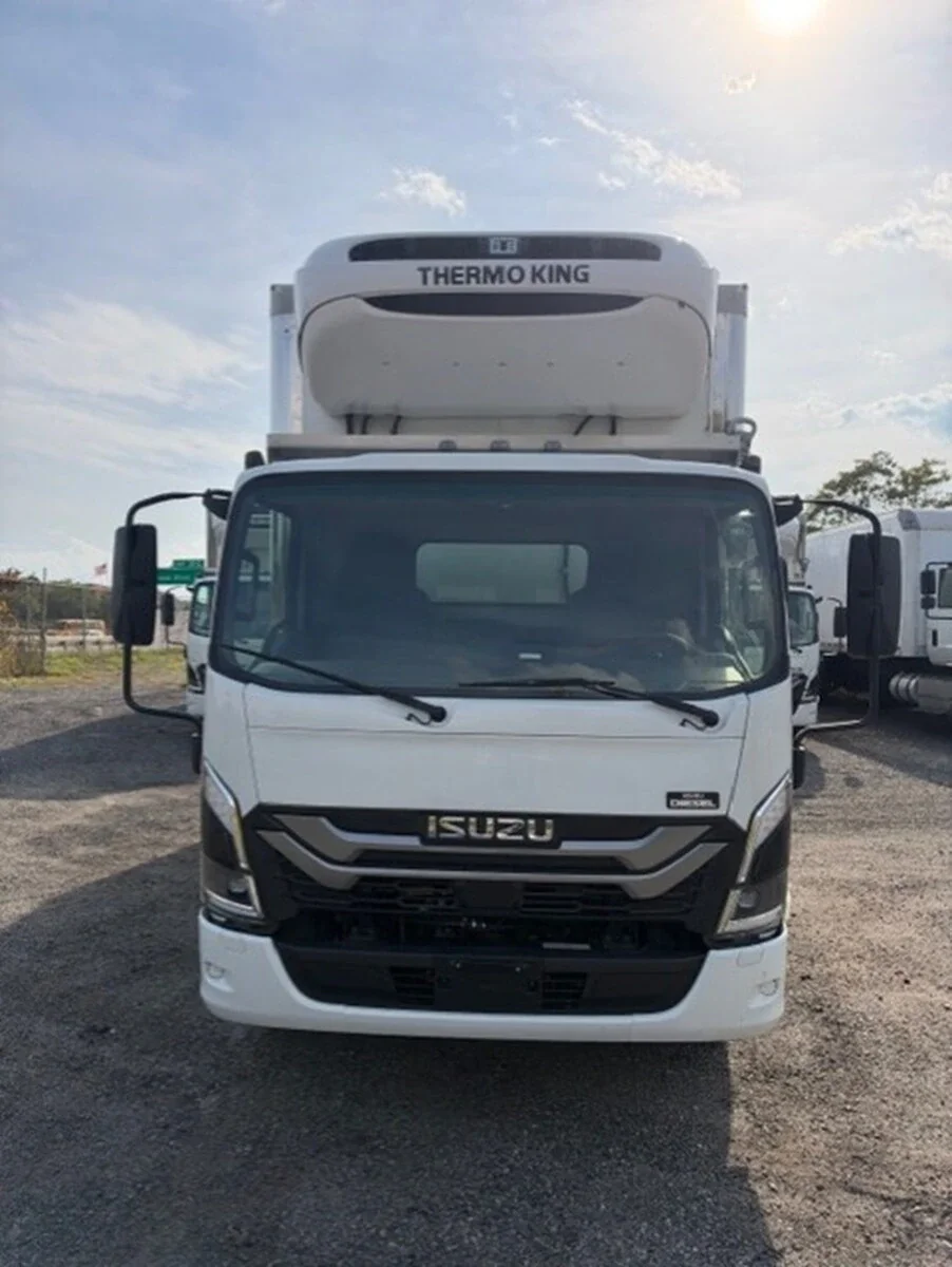 2025 Isuzu NRR