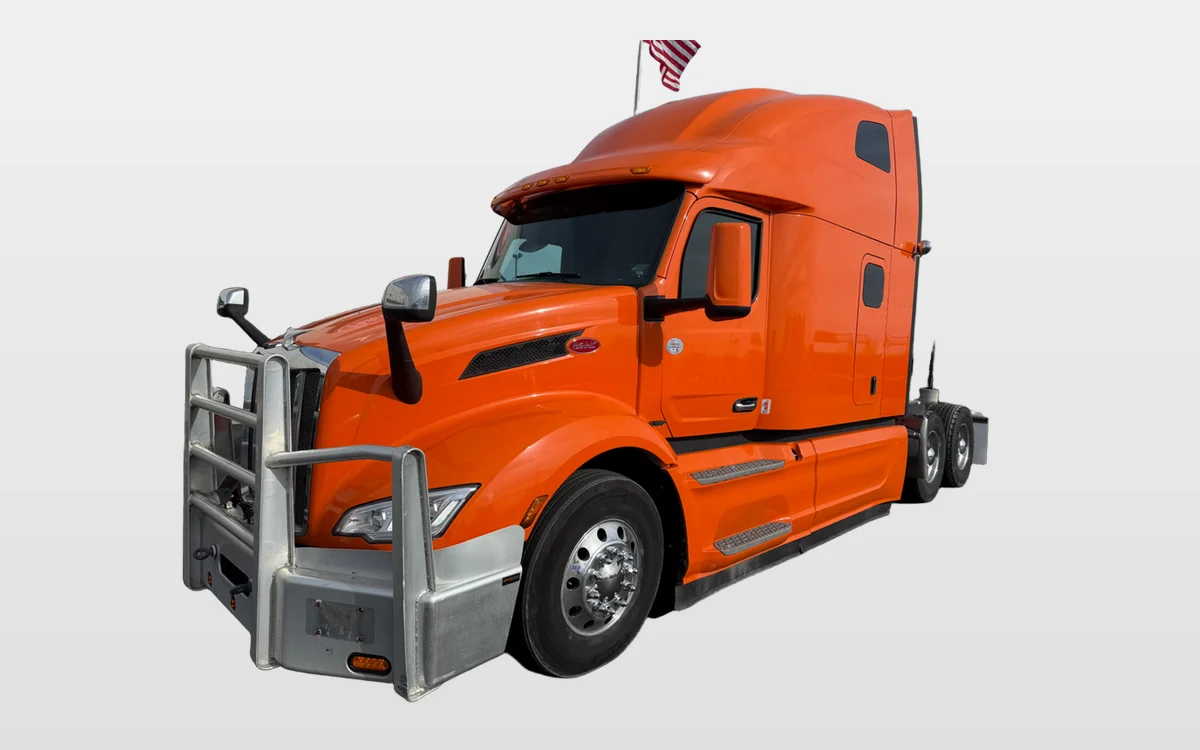 2022 PETERBILT 579 - image 1