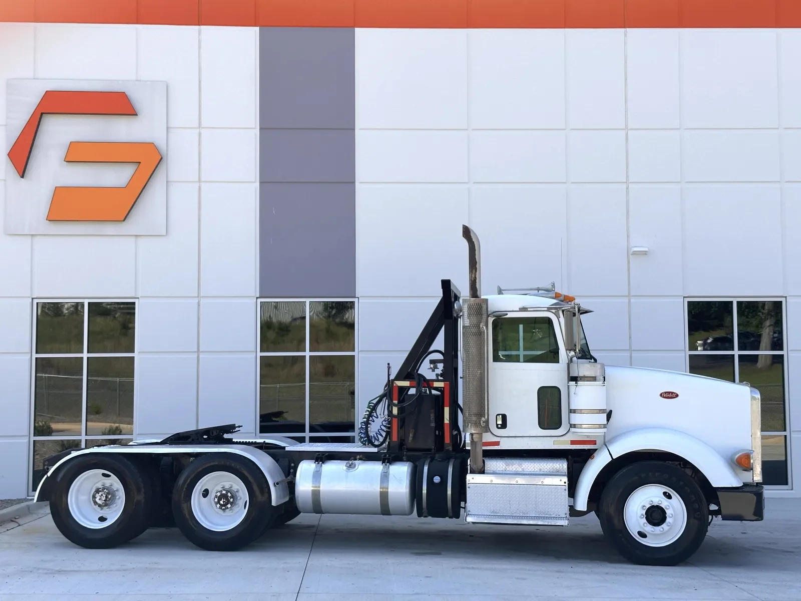 2013 Peterbilt 367 in Greer, SC — photo 3