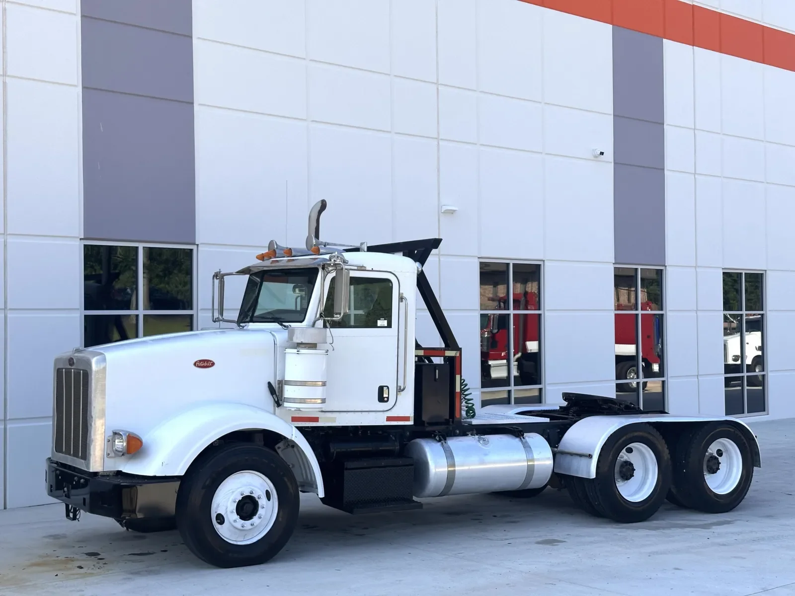 2013 Peterbilt 367 in Greer, SC — photo 2