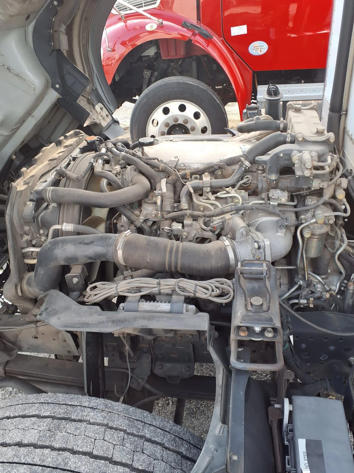 2019 Isuzu NPR - image 10