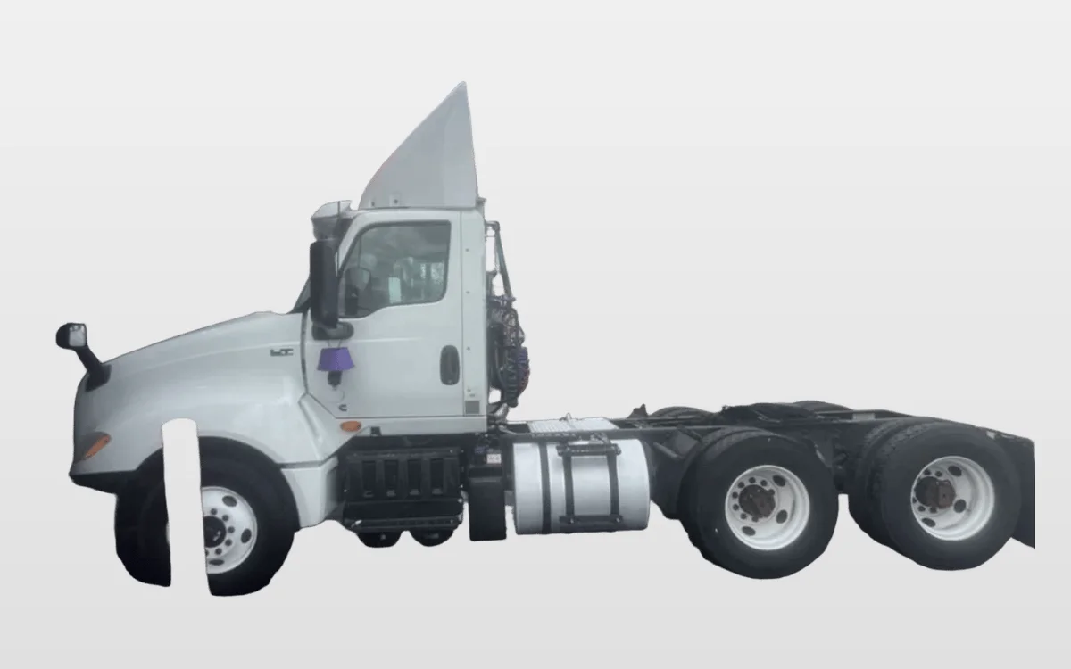 2019 International - image 1