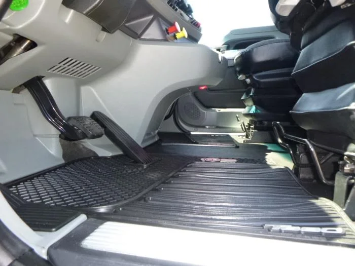 2022 Kenworth T680 — photo 15