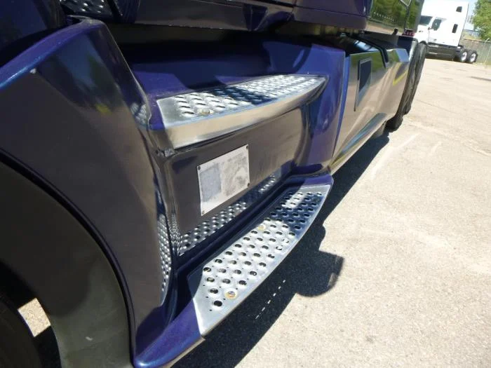 2022 Kenworth T680 — photo 31