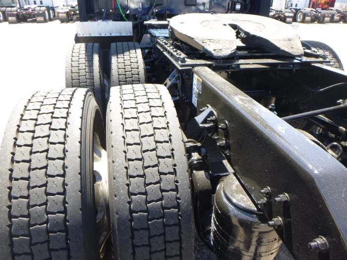 2022 Kenworth T680 — photo 34