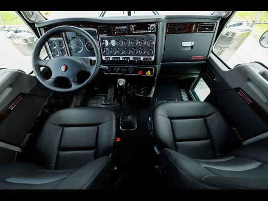 2027 Kenworth W900 in Little Rock, AR — photo 3