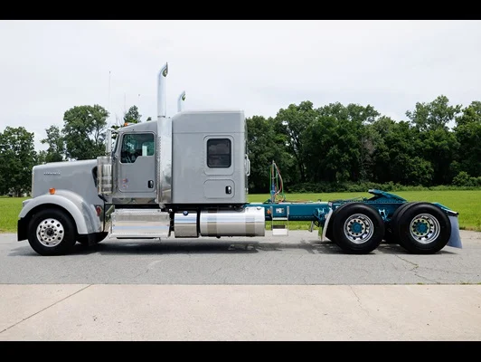 2027 Kenworth W900 in Little Rock, AR — photo 7