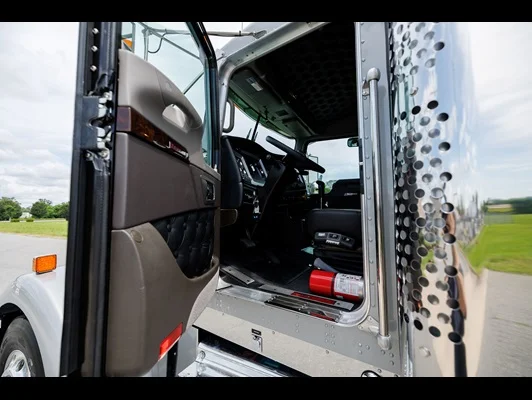 2027 Kenworth W900 in Little Rock, AR — photo 21