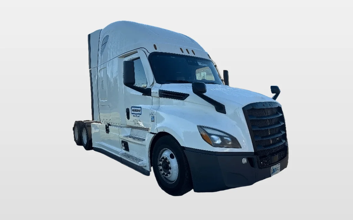 2022 Freightliner - image 1