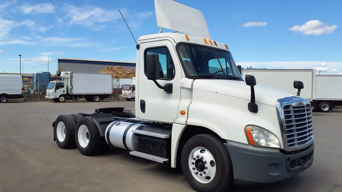 2014 Freightliner Cascadia in Tacoma, WA — photo 3