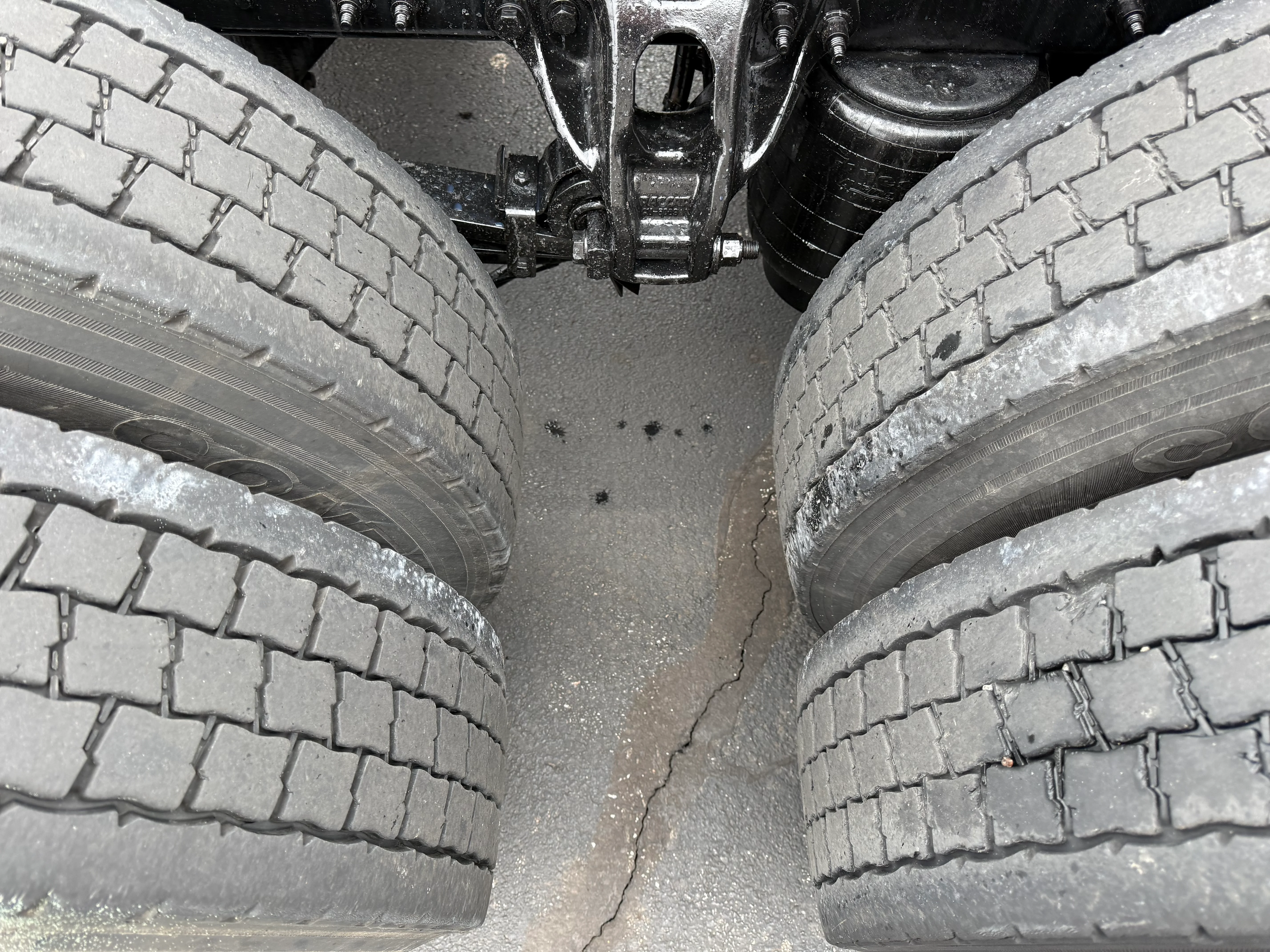 2020 Peterbilt 579 - image 12