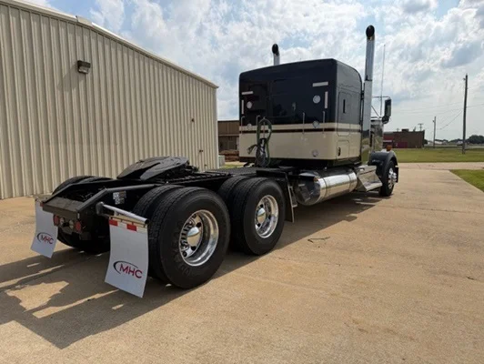 2027 Kenworth W900 in Jonesboro, AR — photo 4
