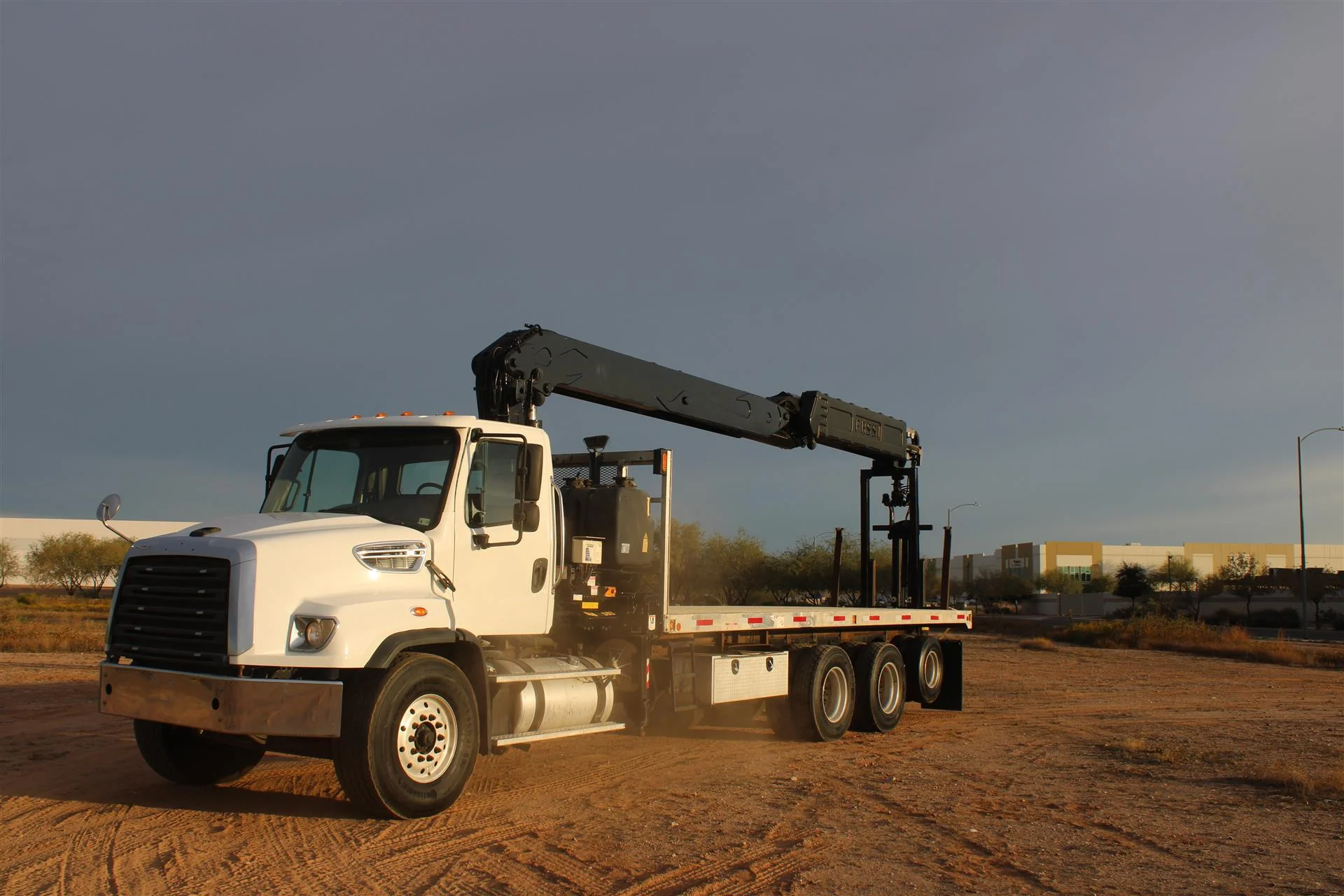 2016 Freightliner 114SD in Marshfield, WI — photo 2