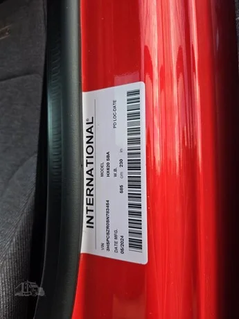 2025 International HX in MN — photo 22