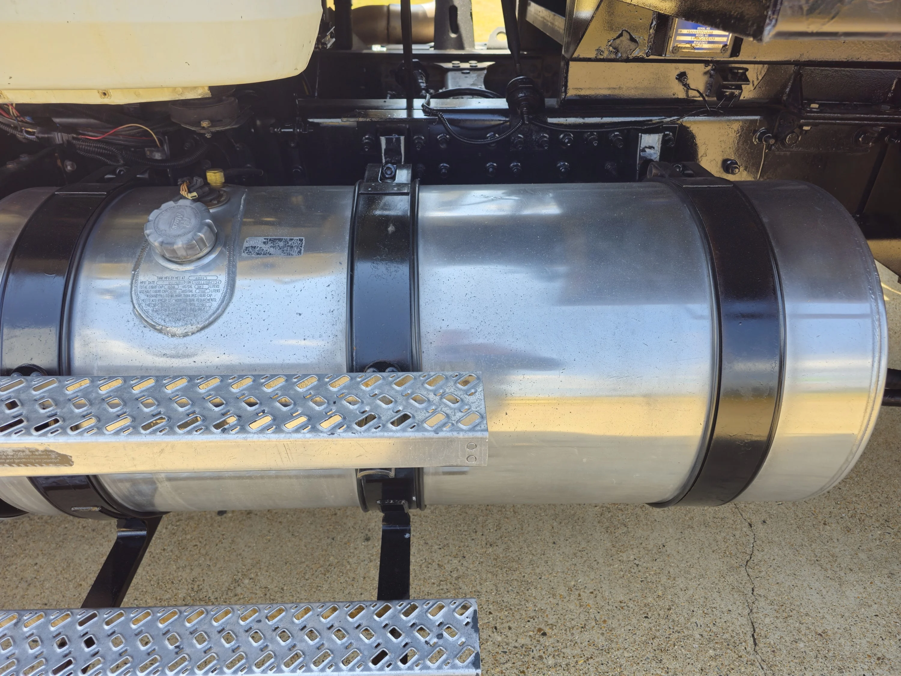 2016 Mack — photo 20