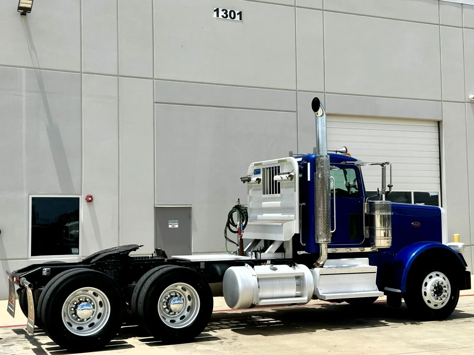 2019 Peterbilt 389 in Hutchins, TX — photo 5