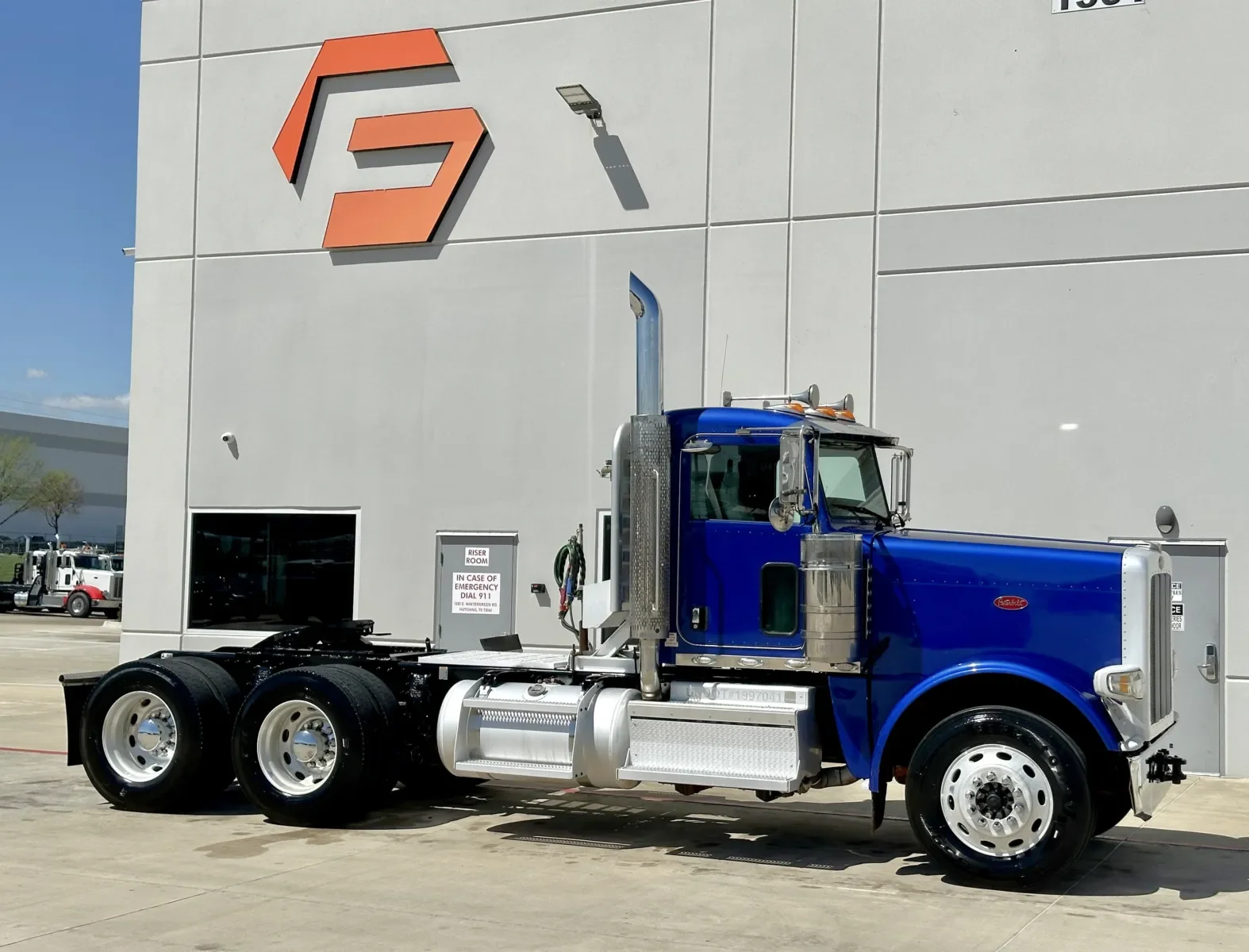 2019 Peterbilt 389 in Hutchins, TX