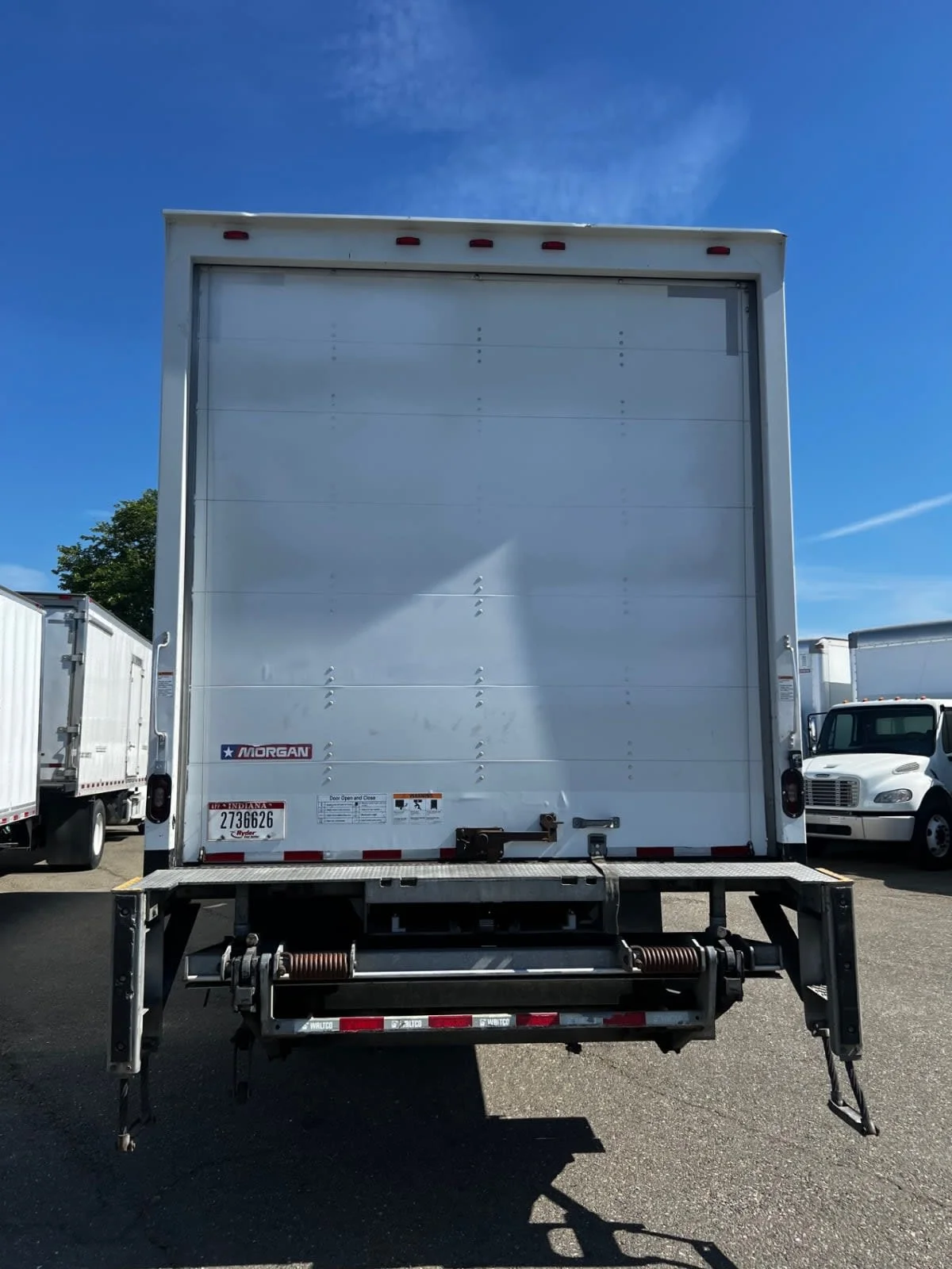 2019 Freightliner M2 106 - image 5