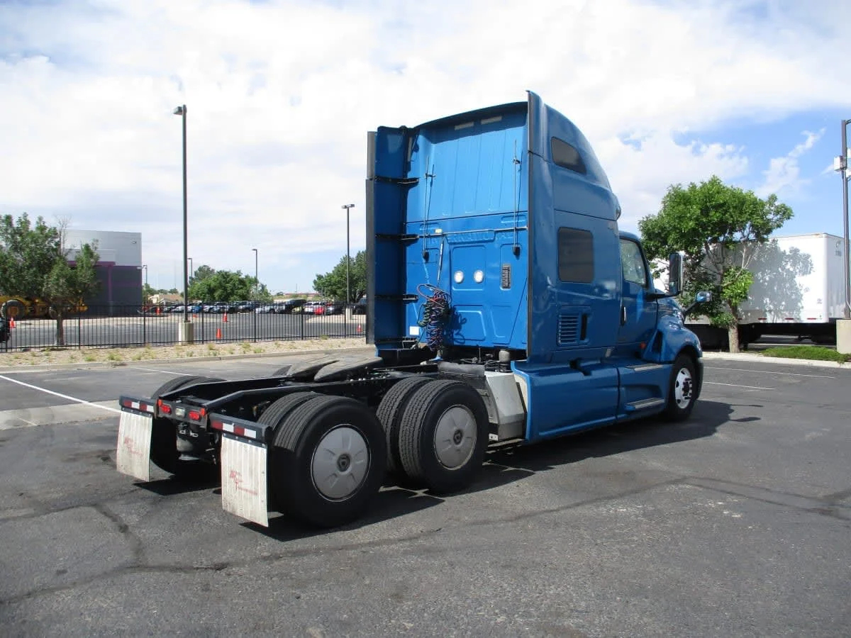 2021 International LT in Commerce City, CO — photo 4