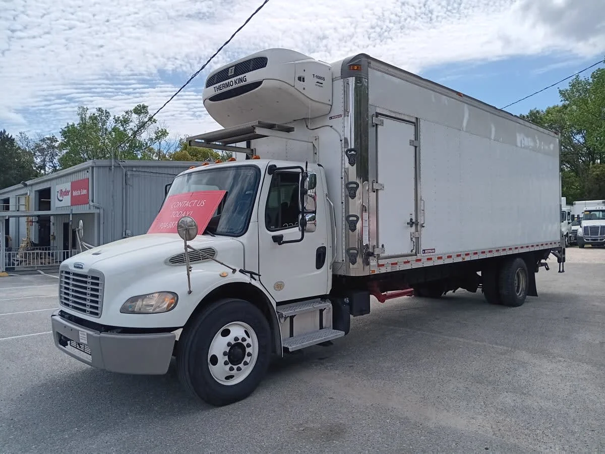 2020 Freightliner M2 106 - image 2