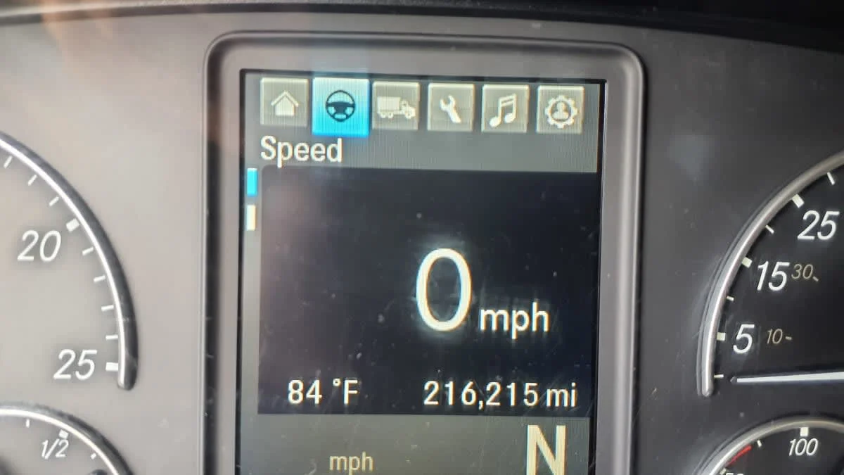 2018 Freightliner Cascadia in Norwood, MA — photo 9
