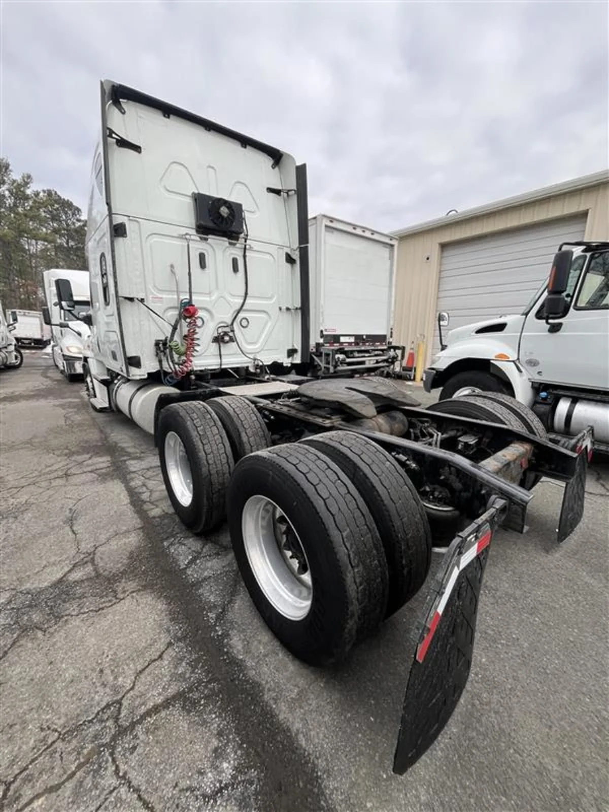 2020 Freightliner Cascadia in Ashland, VA — photo 6