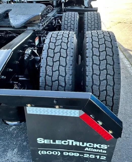 2022 FREIGHTLINER Cascadia 126 - image 13