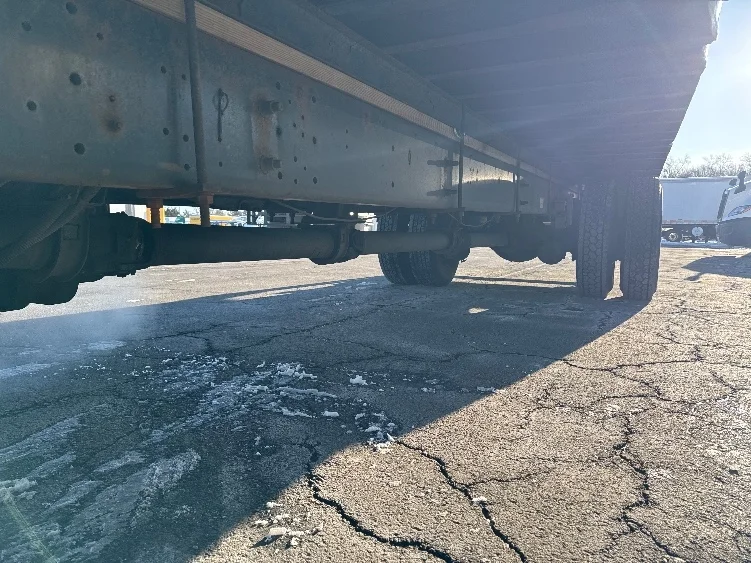 2013 Hino 338 - image 5