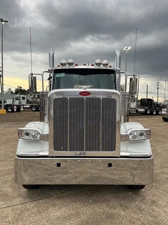2026 Peterbilt 589 in Mccomb, MS — photo 2