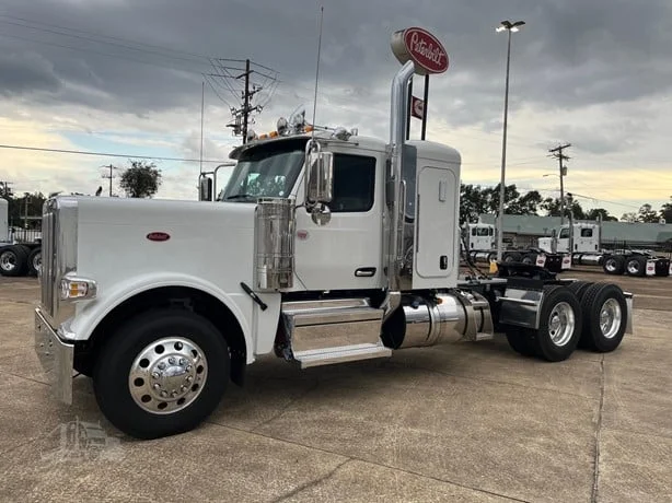 2026 Peterbilt 589 in Mccomb, MS — photo 3