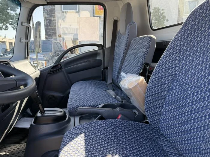 2026 Isuzu NRR — photo 11