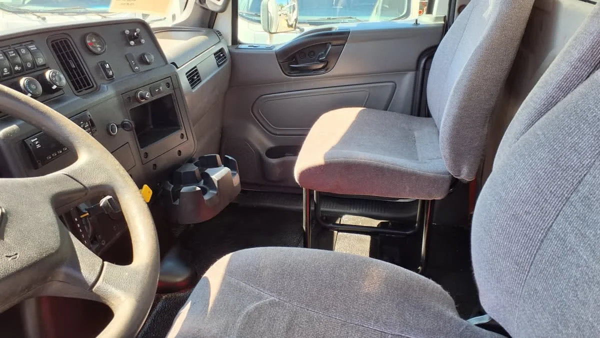 2020 International MV in Salisbury, MA — photo 7