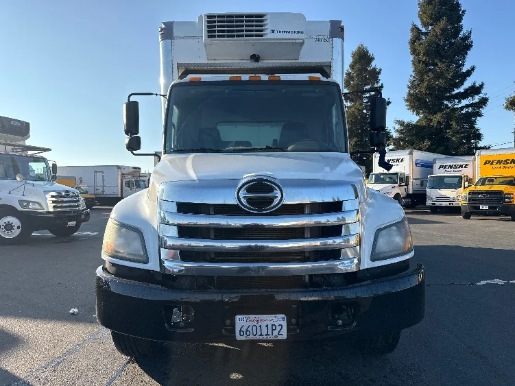 2019 Hino 338 in West Sacramento, CA — photo 2
