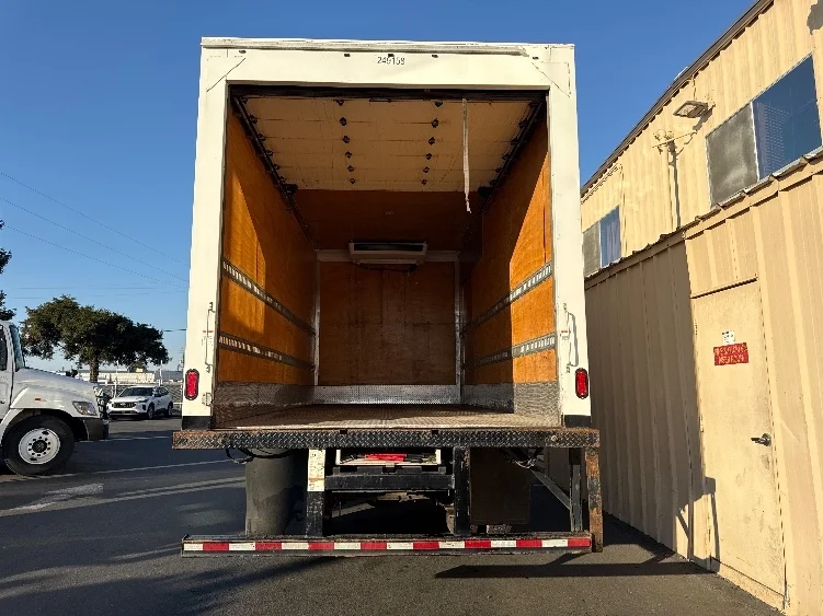 2019 Hino 338 in West Sacramento, CA — photo 8
