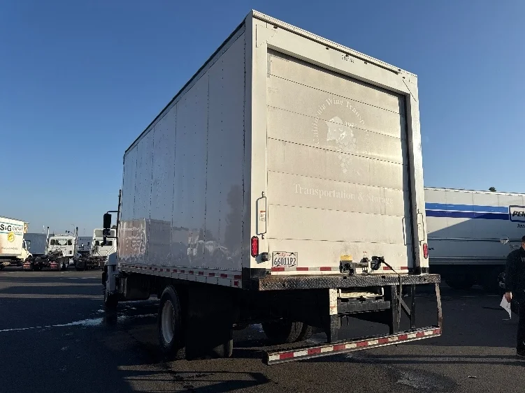 2019 Hino 338 in West Sacramento, CA — photo 6
