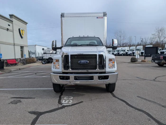 2027 Ford F-750 in Cincinnati, OH — photo 4