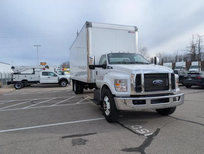 2027 Ford F-750 in Cincinnati, OH — photo 5