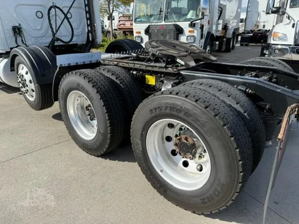 2022 Freightliner Cascadia in Salt Lake City, UT — photo 7
