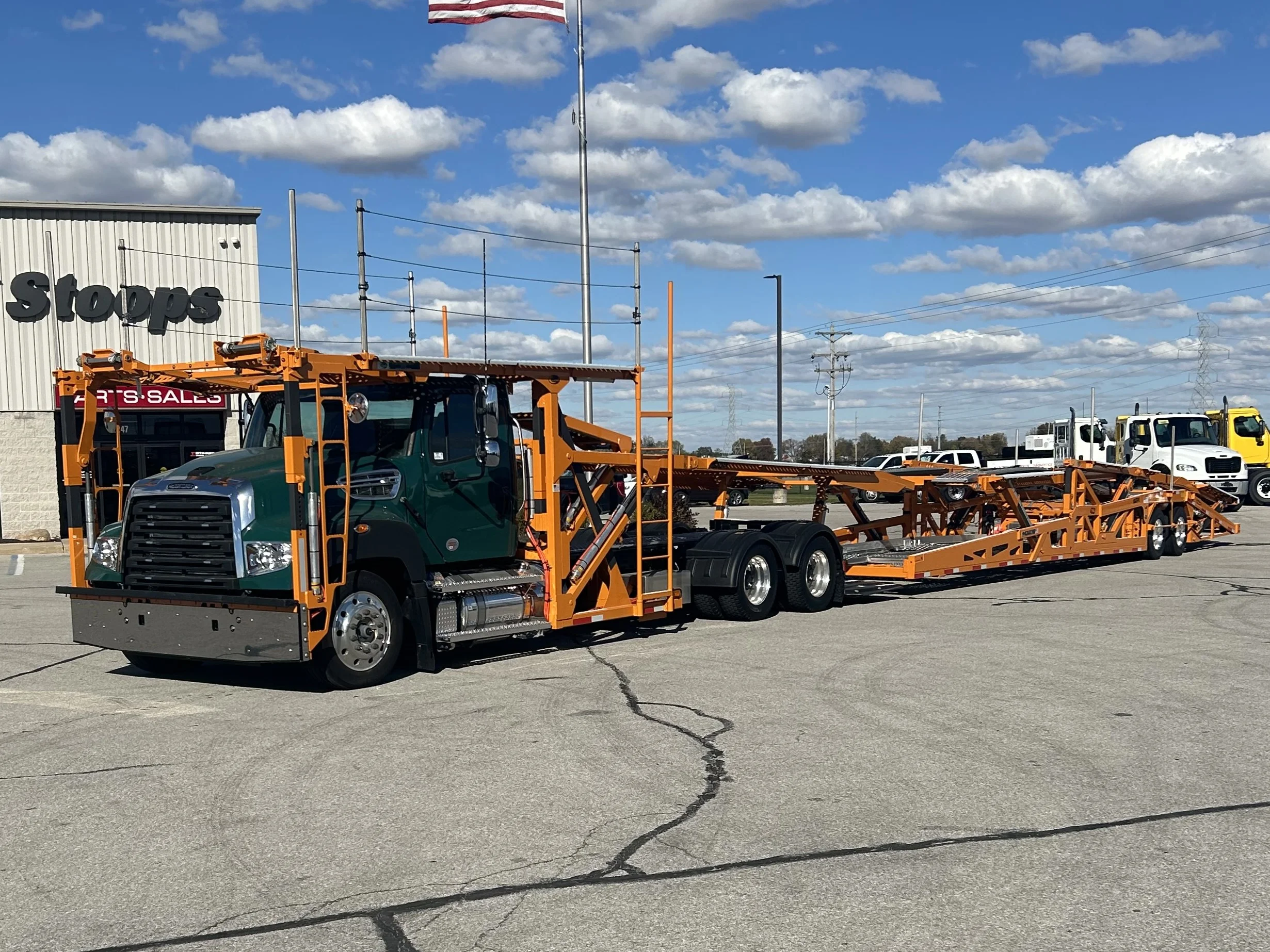 2024 Freightliner 114SD in Fort Wayne, IN — photo 3