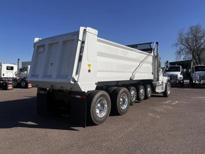 2026 Peterbilt 567 - image 7