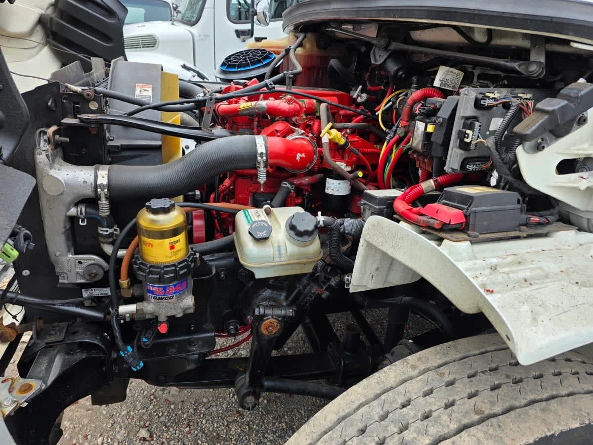 2017 Freightliner M2 106 - image 9