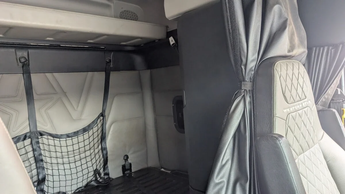 2023 Western Star 49X — photo 15