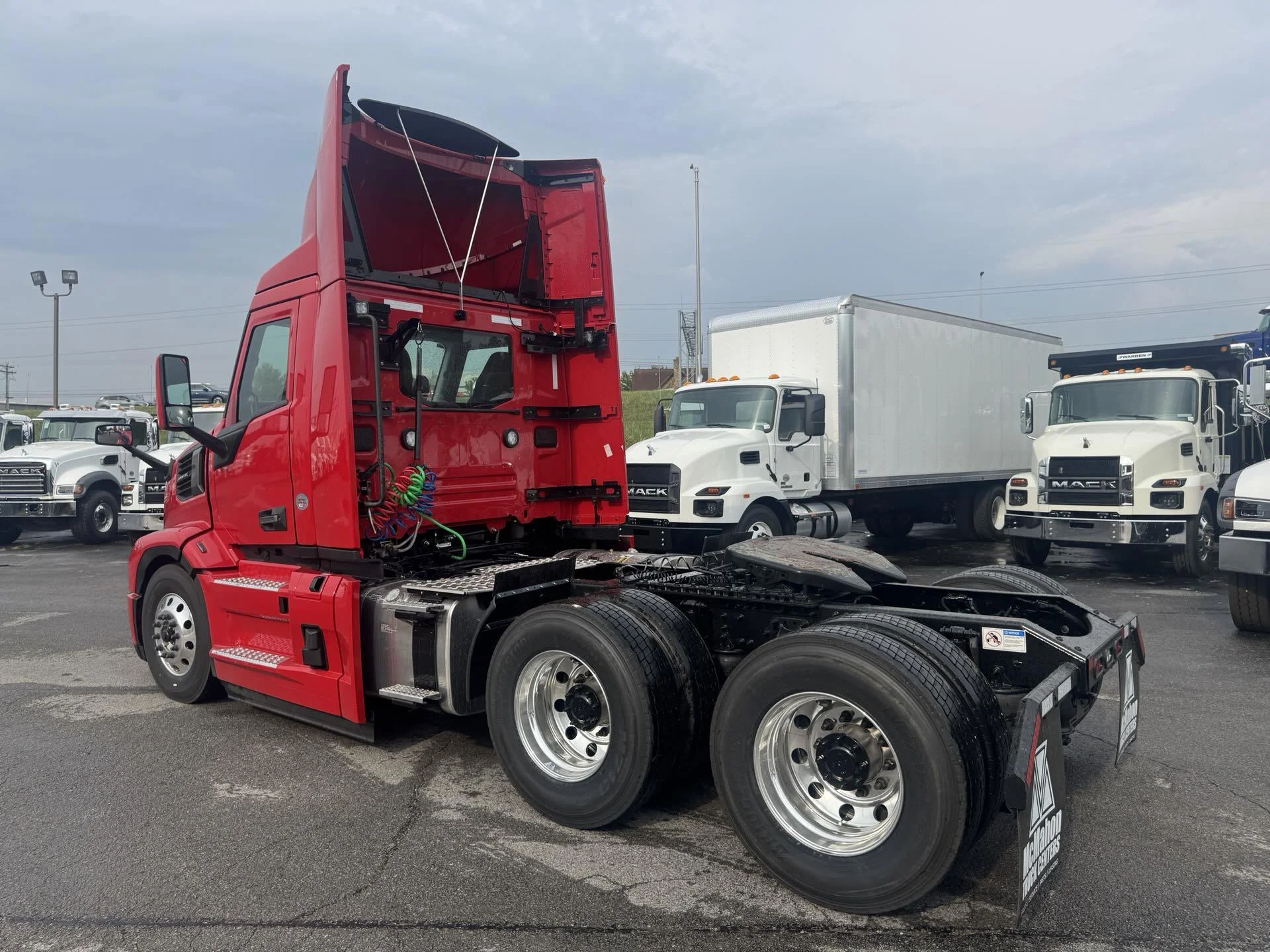 2026 Mack Pioneer - image 6