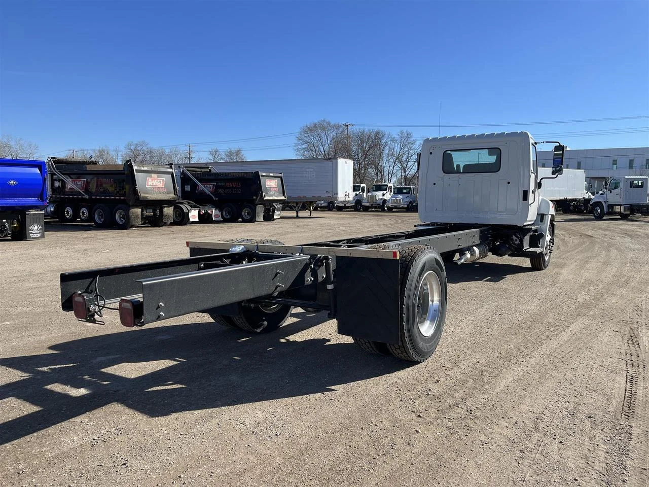 2026 Hino L6 - image 2