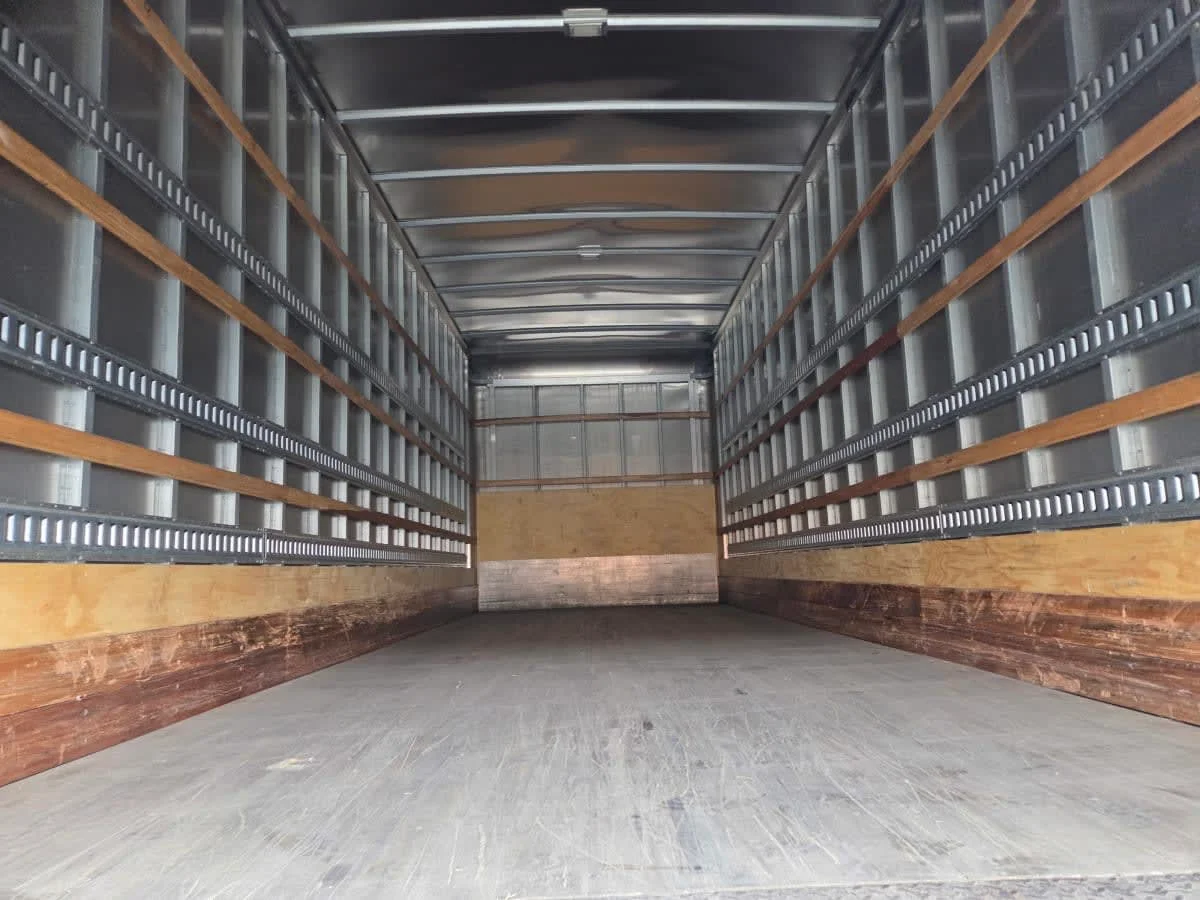 2020 Freightliner M2 106 - image 8